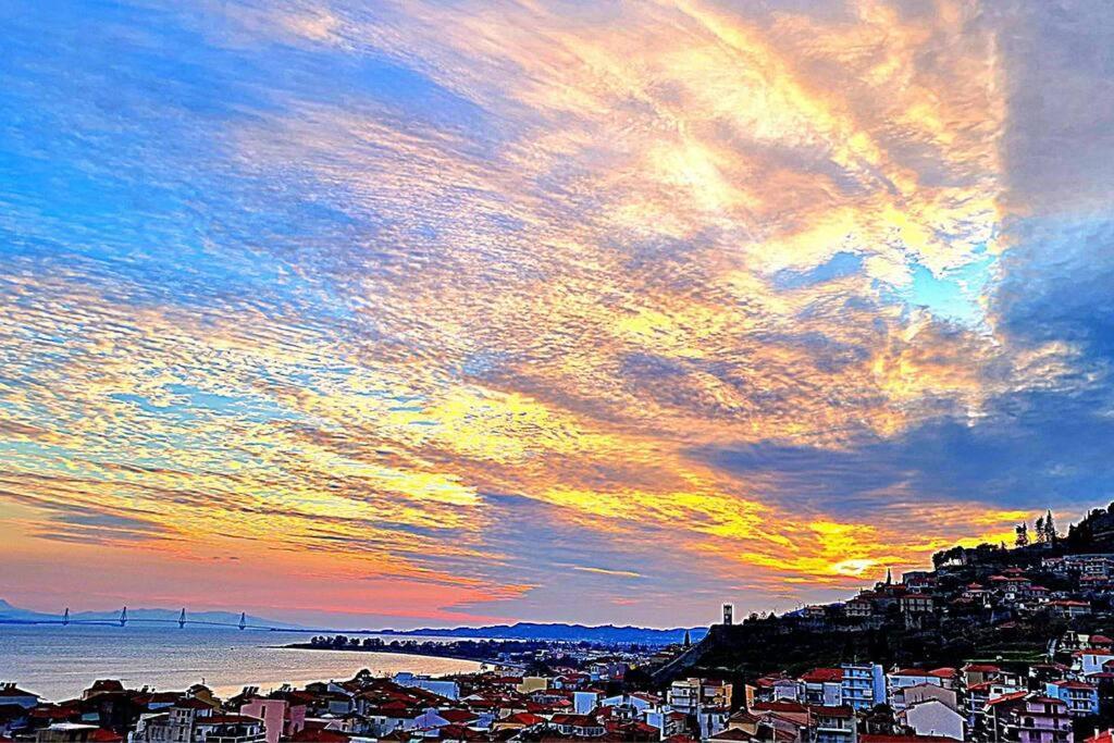 360ᵒ Lepanto Apartment Nafpaktos Exterior photo